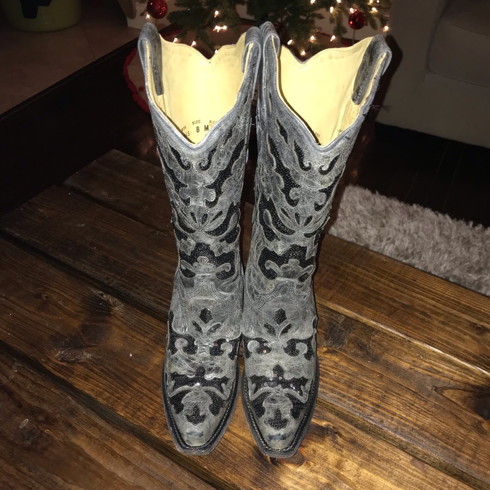 Corral Vintage Grey with Black Sequin Inlay Size 8